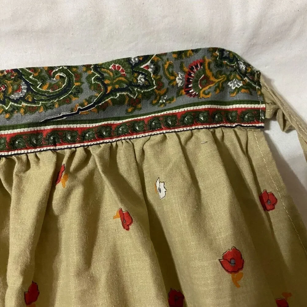 #5742 Womens Cotton Tan with Floral vintage Half Apron with Pockets